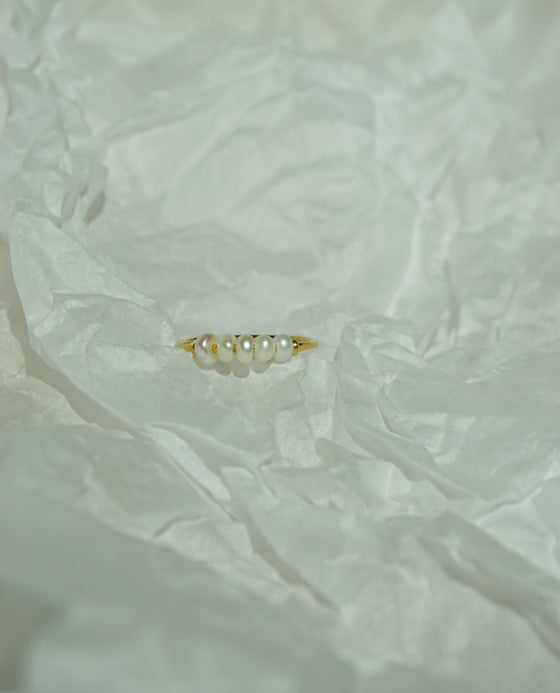 The Dainty Pearl Ring