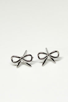  Silver Take a Bow Earrings - TallySilver Take a Bow EarringsSilver Take a Bow Earrings